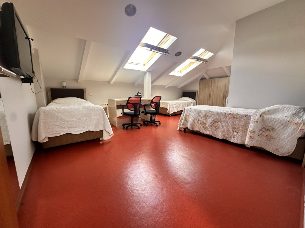 3 Kişilik Oda Kız Öğrenci Yurdu